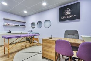Sala de relajación y bienestar para clientes